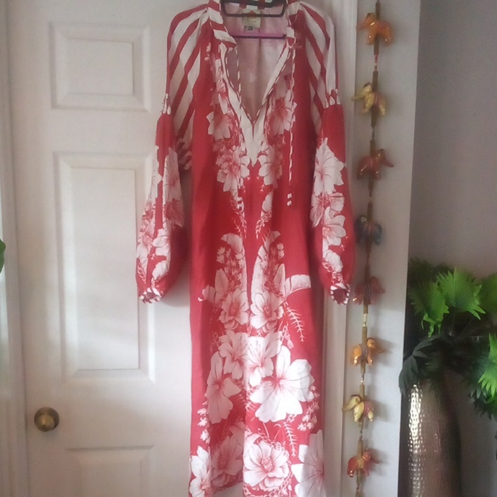 Floral Red and White Women's Maxi Dress - Picture 2 of 4